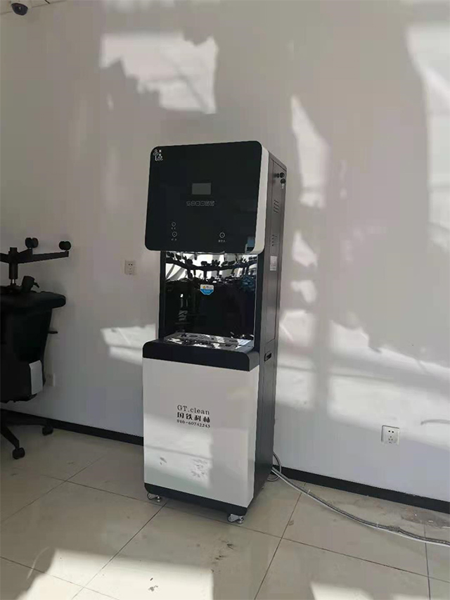 國林小知識：開水器和直飲機有什么區(qū)別？