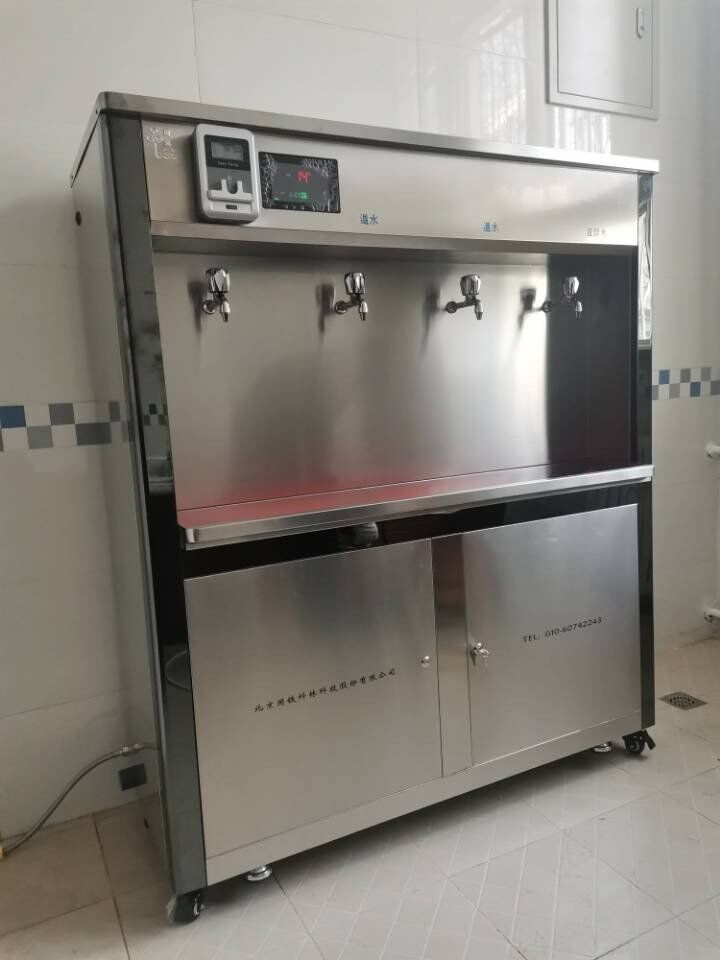 校園刷卡直飲水機(jī)，讓師生喝上了健康安全的直飲水